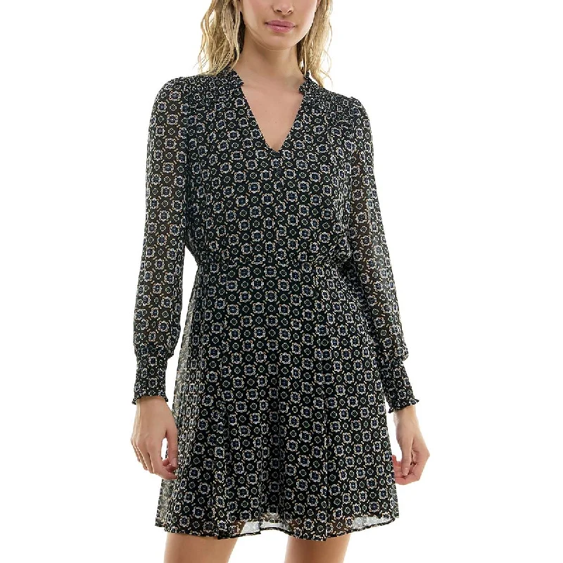 BCX Womens Juniors Printed Smocked Mini Dress