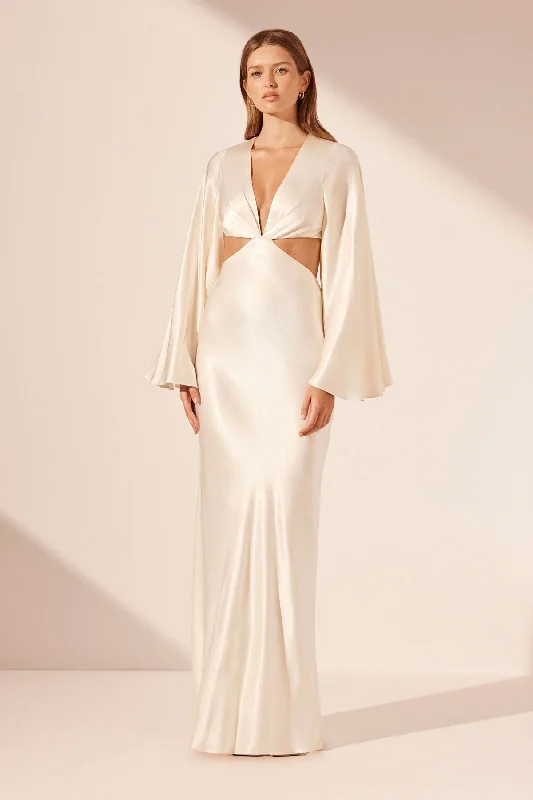 LA LUNE FLARED SLEEVE OPEN BACK MAXI DRESS - CREAM Comfortable Casual Maxi Dress