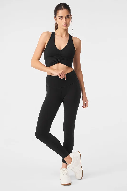 7/8 High-Waist Airbrush Legging - Black Trendy Cut-Out Activewear Leggings