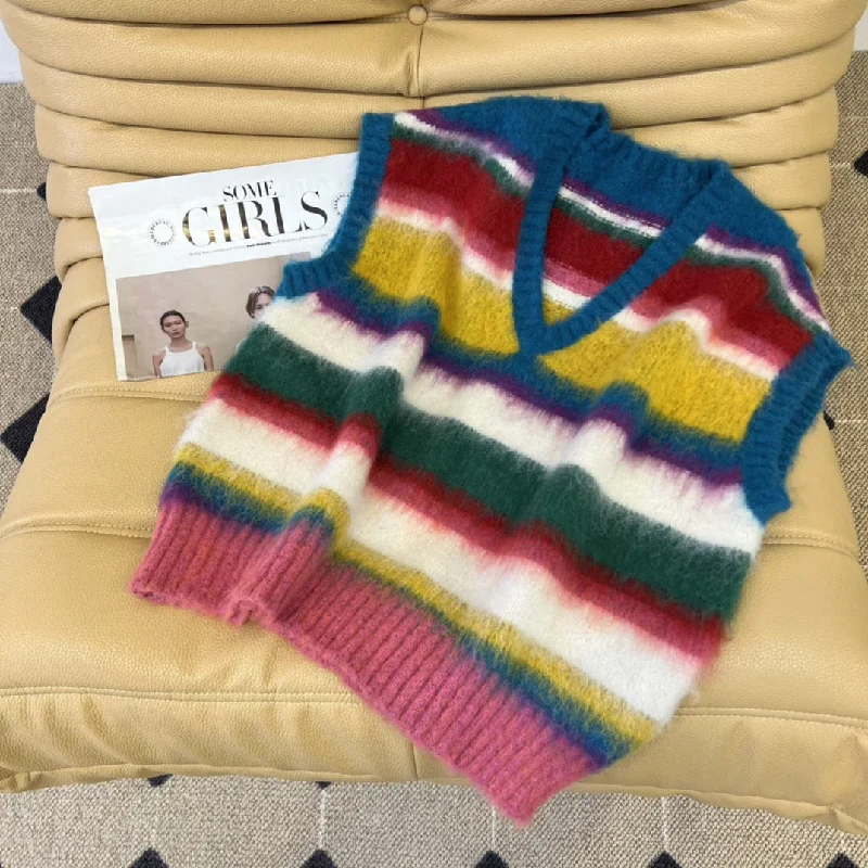 contrast color vest