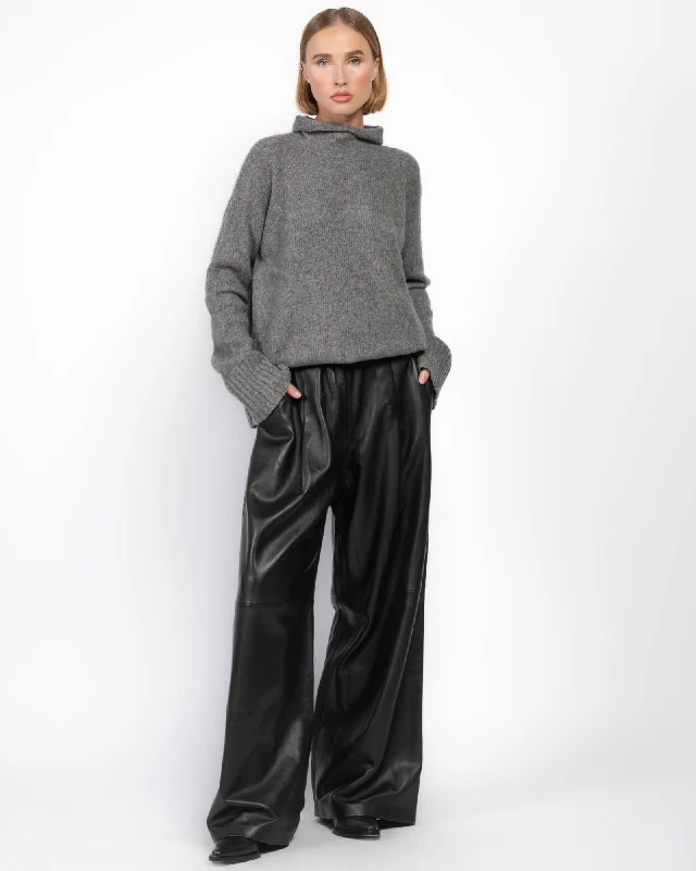 MEDIUM GREY