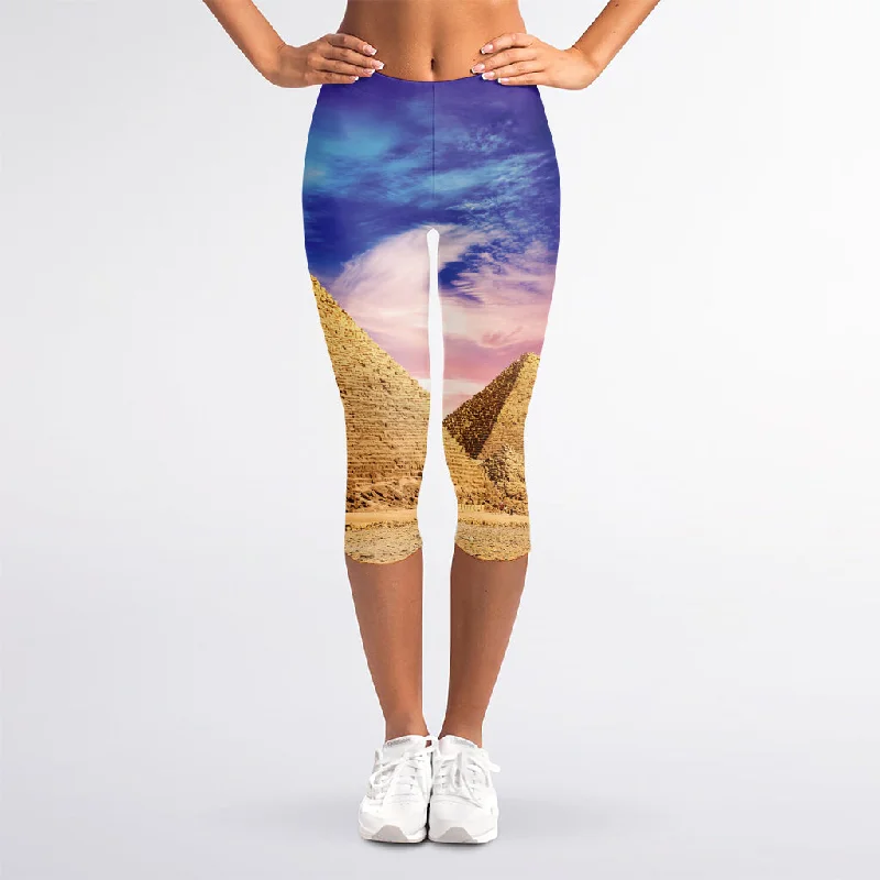 Purple Cloud Pyramid Print Women's Capri Leggings