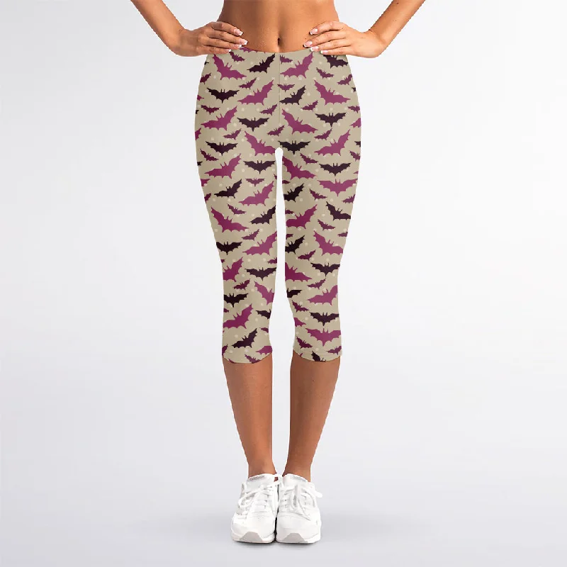 Purple Halloween Bat Pattern Print Women's Capri Leggings