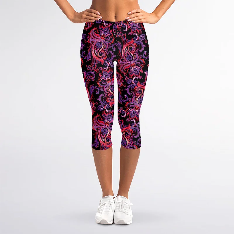 Purple Paisley Pattern Print Women's Capri Leggings