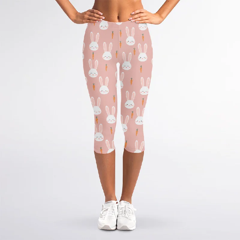 Rabbit And Carrot Pattern Print Women's Capri Leggings