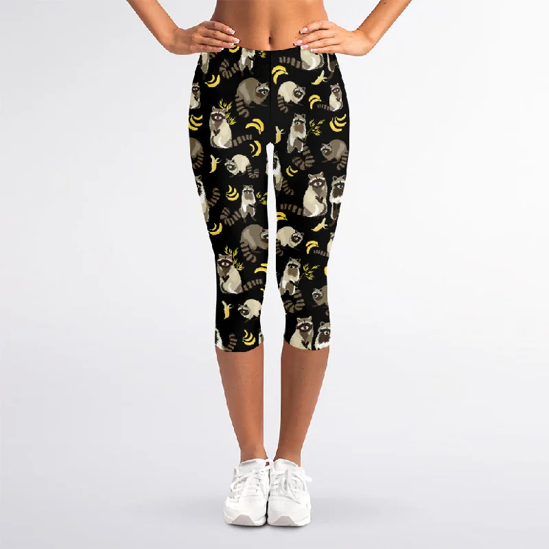 Raccoon And Banana Pattern Print Women's Capri Leggings