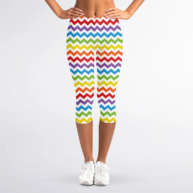 Rainbow Chevron Pattern Print Women's Capri Leggings