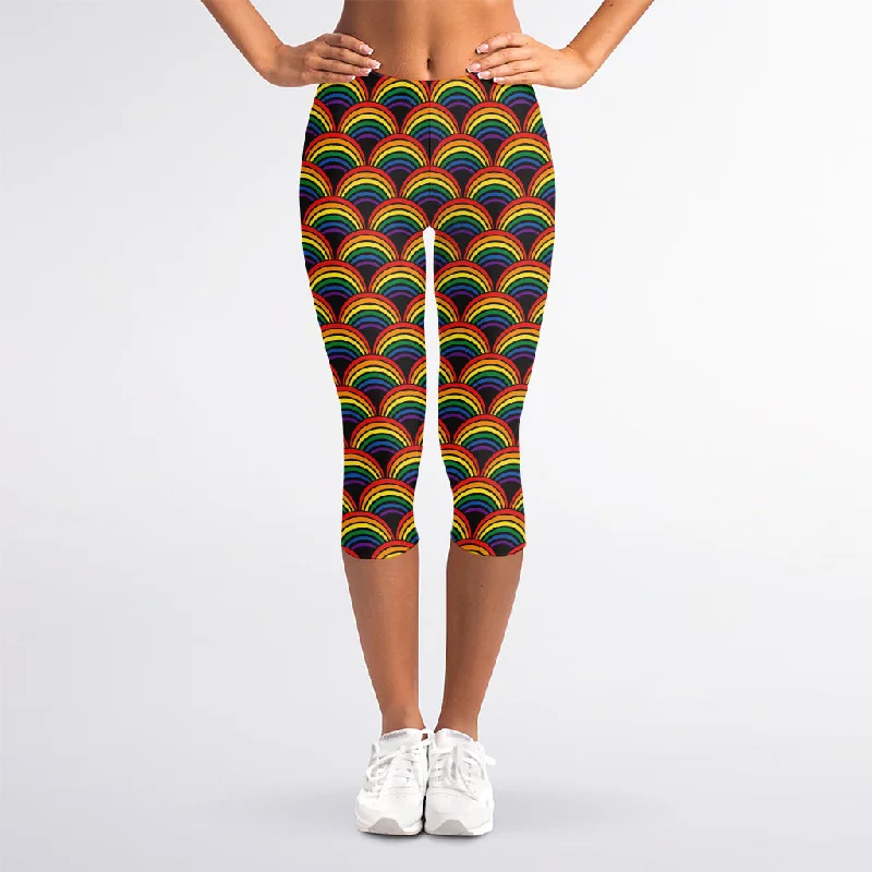 Rainbow Wave Pattern Print Women's Capri Leggings