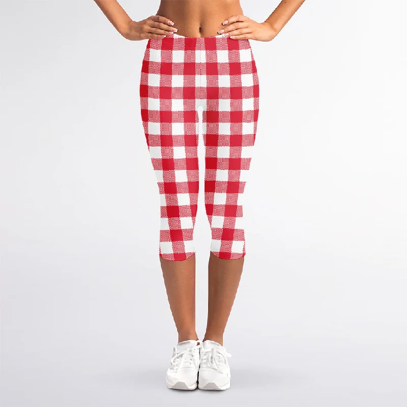 Raspberry Red And White Gingham Print Women's Capri Leggings