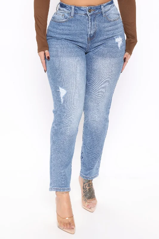 No Competition High Rise Mom Jeans - Medium Wash